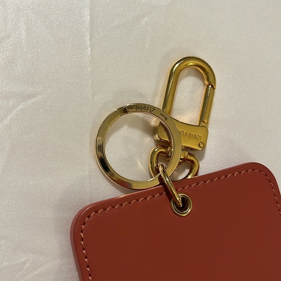 ✨💫Louis Vuitton Collectors Edition Key Ring✨💫 - Picture 8 of 8